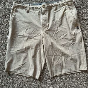 O'Neill Men's Beige Flat Front Shorts